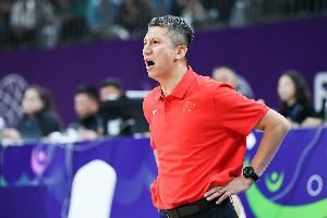 媒体人:如何破联防&防三分 是决定中国男篮能赢韩国多少分的关键