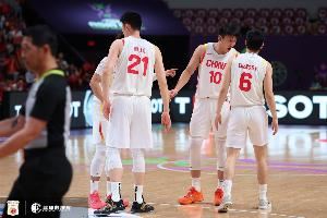 FIBA官方决赛前瞻:关键对位赵睿VS加洛韦 内线对决是X因素