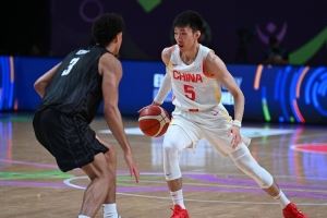 媒体人:三宁留在CBA进步不大 他有能力立足NBA发展联盟&澳洲NBL
