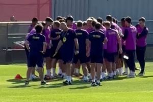 记者:莱万参加巴萨今日合练,将随队出征客场对阵莱万特的比赛