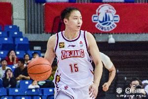 3年1800万顶薪北上!王奕博将成为青岛男篮4个赛季来首个顶薪球员
