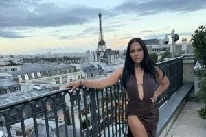想老婆了!库里晒出和阿耶莎视频截图:我的巴黎女神!