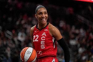 形势危急!WNBA总决赛G3半场水星43-55落后王牌12分