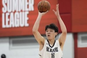 美媒:杨瀚森今天很棒 但仍希望他能在G联赛好好磨砺一下