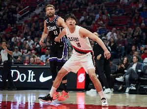 媒体人:杨瀚森是CBA最佳防守球员 来到NBA却很难有效控制犯规