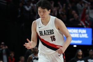 萧华:没想到杨瀚森这么快就获得如此大的关注 且不局限于中国
