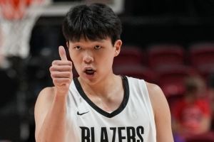 状态越来越好!媒体人:杨瀚森三分回应 他的远投真是自信发炮