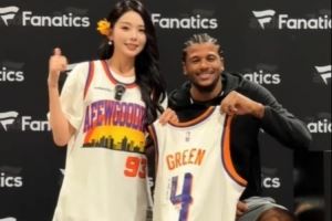 美女主持小太阳:拿到杰伦-格林的To签啦 哥们中文说得不错