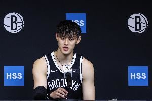 媒体人谈曾凡博:从G联赛打回NBA并非全无机会 只是这条路更艰难