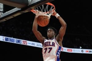 赛前淡定称“睡得很好”!埃奇库姆首秀34分比肩名宿&征服队友