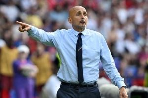 意天空:科莫利已与斯帕莱蒂会面 尤文与曼奇尼未再进一步进行讨论