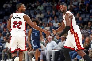 阿德巴约:维金斯在先发里话不多 他会做影响比赛胜负的小事