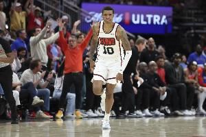 小贾巴里谈杜兰特:能与如此优秀的榜样并肩作战是极其宝贵的经历