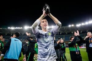 侯森致谢球迷:虽然之前和球迷有些不愉快 但我们缺不了大家支持