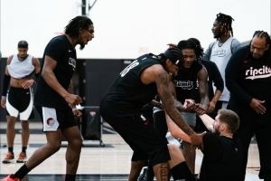 杨瀚森即将加入！混音近期训练动态 快打风格与开拓者一脉相承