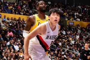  媒体人：杨瀚森目前确实打不上轮换 他在NBA的发展命运在他自己