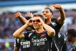 特罗萨德2021年节礼日来首次联赛禁区外破门，此前33球均是禁区内