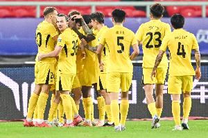  深圳新鹏城将于本周五举行球迷开放日活动，今天下午开始报名