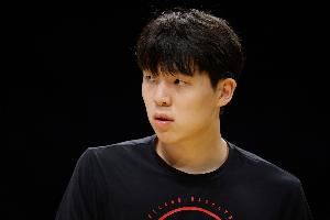  杨瀚森在NBA与G联盟来回奔波？混音主帅：心态很重要 他很职业