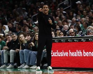  马祖拉：客场获得球迷支持很棒 我们要为球队增光添彩